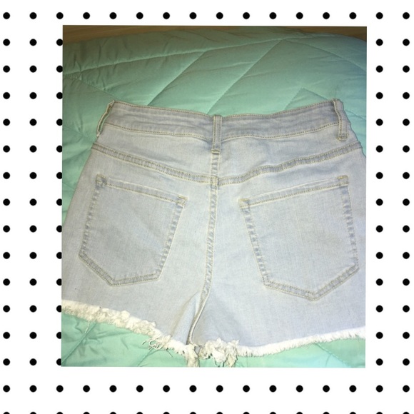 NWOT light wash forever 21 shorts ! - Picture 2 of 3